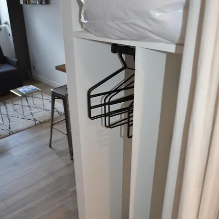 Le Burlat - - Lyon - *