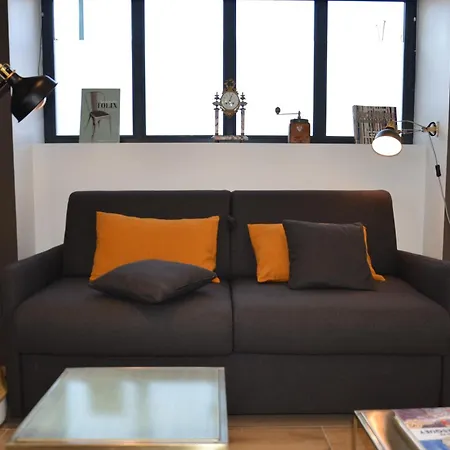 Apartment Le Burlat - - Lyon -